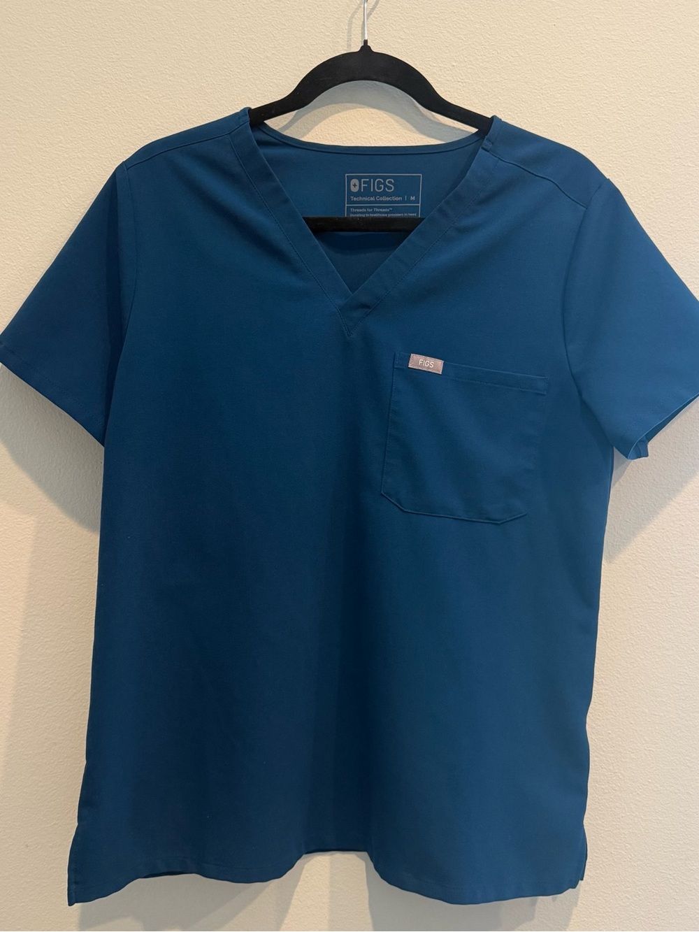 FIGS FIG Nursing Scrubs Scrub Top PO#2918 Deep Reef Catarina FW1000N Medium M